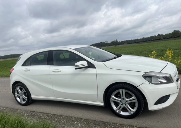 Mercedes-Benz Klasa A cena 28800 przebieg: 210000, rok produkcji 2012 z Strumień małe 667